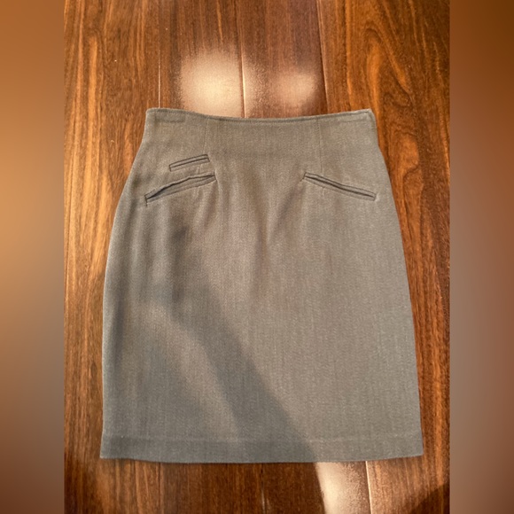 United Colors Of Benetton Skirt Suit - Picture 2 of 11